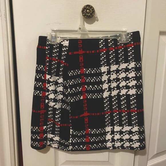 SHEIN Pencil Skirt - Picture 2 of 4